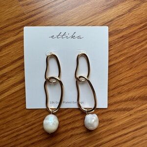 NEW Ettika Gold Pearl Drop Earrings